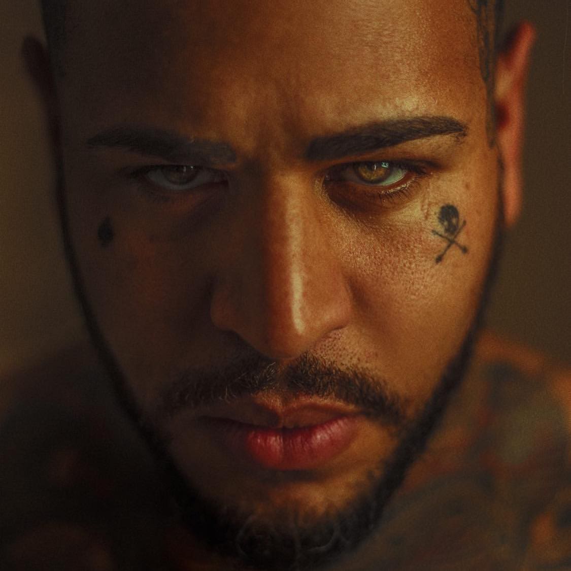 Tommy Vext